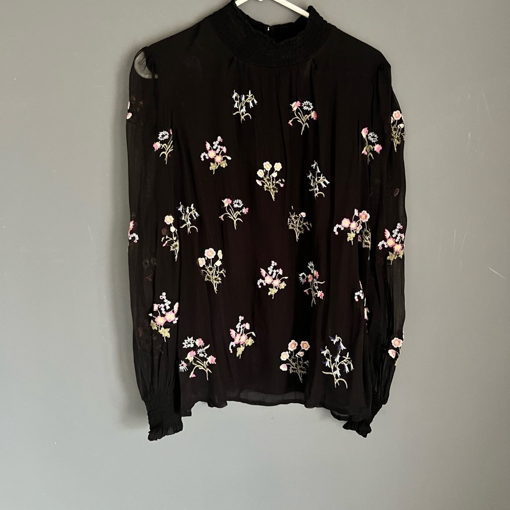 Sundance Size M Fleur Fare Top Black Floral Embroidered Sheer Shirt Blouse